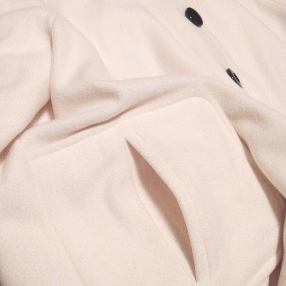 EUC Vintage Designer Cape, Winter White, Size 12 - Picture 3 of 5